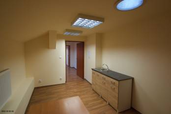  Kancelárske priestory - 6 miestností - 73 m2 - Košice