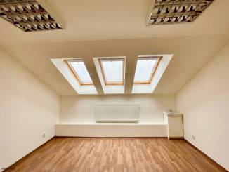 Priestory s umývadlom – 16 m2 – Moyzesova ul., Košice
