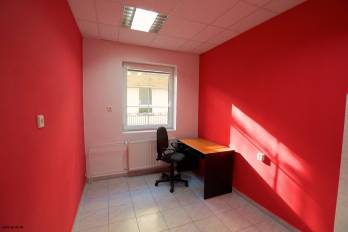 Priestor s umývadlom – 9 m2 – pri Hiltone / blízko Auparku